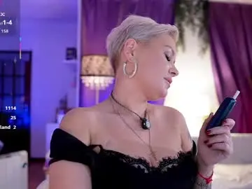 Chaturbate Best live sex cam show of divine_kim