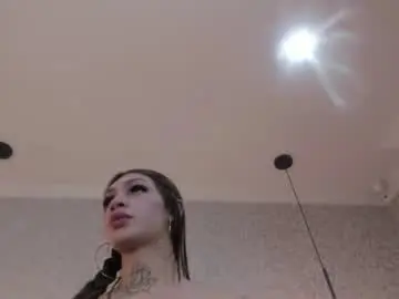 Chaturbate Live Sex Cam of liz_lunna