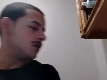 Chaturbate Live Sex Cam of momoneyr15