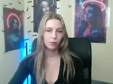 Chaturbate Free Porn Cam of stranger_giirl