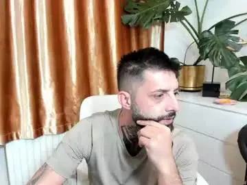 Chaturbate Live Sex Cam of tommydum