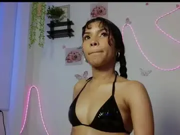 Chaturbate Nude Webcam of daviana_hill_