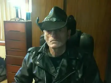 Chaturbate Best live sex cam show of leathergreaser