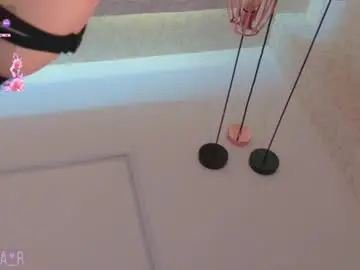 Chaturbate Free Porn Cam of ambar_midnigth