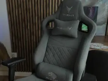 Chaturbate Free Porn Cam of oliverrgroove