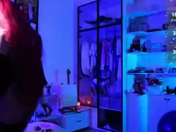 Chaturbate Best live sex cam show of holliwould_