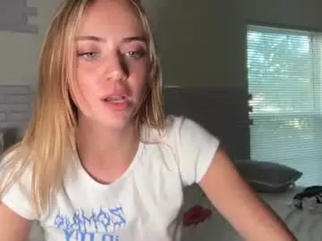 Chaturbate Live Sex of honeyyy95