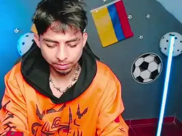 Chaturbate Adult Video Chat of mralpha_latino
