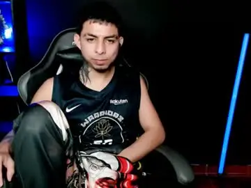 Chaturbate Sex Chat of mralpha_latino