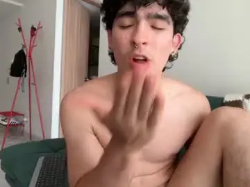 Chaturbate Live Porn of zenn_rush