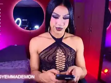Chaturbate Live Porn of emma_demonn