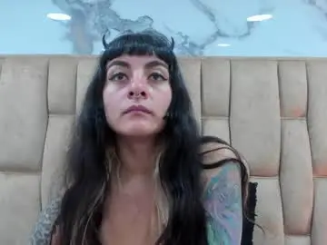 Chaturbate Free Porn Cam of naughty_kittenm