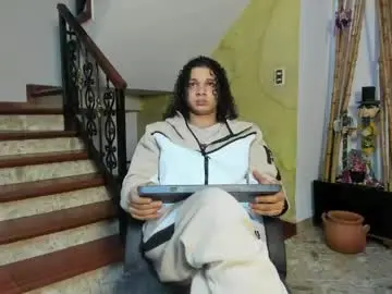 Chaturbate Live Sex Cam of belamiramil