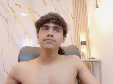 Chaturbate Live Sex Cam of malcom_foxx