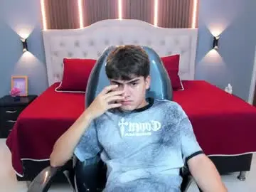 Chaturbate Adult Webcam of tommy18__