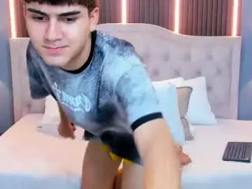 Chaturbate Nude Webcam of tommy18__