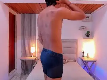 Chaturbate Live Sex Cam of wallen_couple
