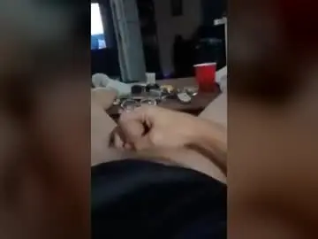 Chaturbate Watch Live Sex Cams of cumwithmeev1