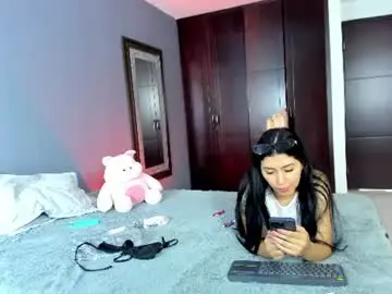 Chaturbate Live Porn of marianaandvalen