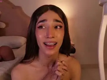 Chaturbate Live Sex Cam of tifanny_doll01