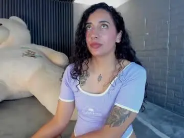 Chaturbate Adult Video Chat of magic_ivone