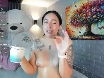 Chaturbate Sex Chat of magic_ivone