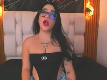 Chaturbate Live Sex Cam of mia89_dl