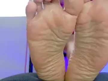 Chaturbate Live Sex Cam of sweetlesbianseduction