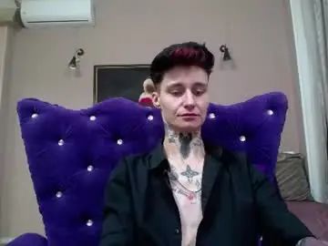 Chaturbate Free Live Porn of kennyvibe