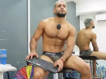 Chaturbate Adult Webcam of emilio_brandon