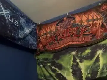 Chaturbate Sex Cam of brobinson72297