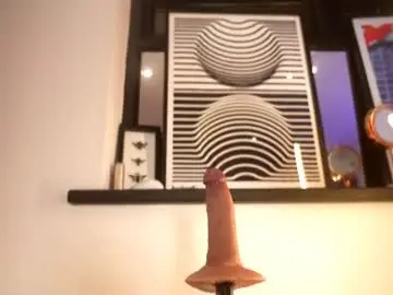 Chaturbate Live Sex Cam of littlee33