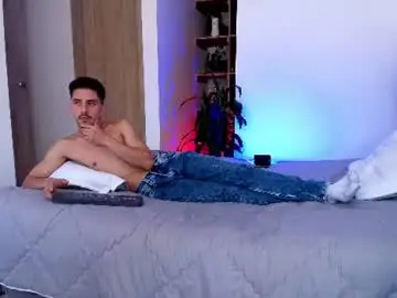 Chaturbate Free Porn Cam of aron_santoro1