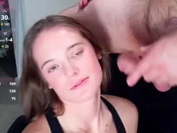 Chaturbate Watch Live Sex Cams of sophiaskyee444