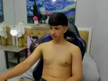 Chaturbate Free Porn Cam of adrianfranko