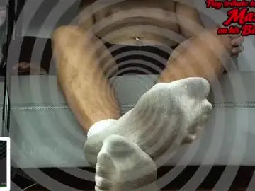 Chaturbate Watch Live Sex Cams of alphacashmaster8