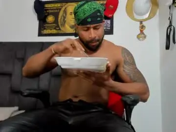 Chaturbate Nude Webcam of matt_rodriguez92