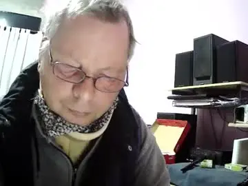 Chaturbate Best live sex cam show of pol22010