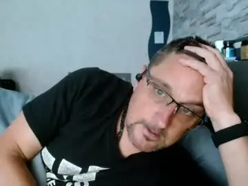 Chaturbate Sex Cam of wirzwei8883