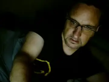 Chaturbate Free Live Porn of wirzwei8883