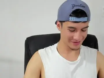 Chaturbate Live Sex Cam of dominic_radccliffe