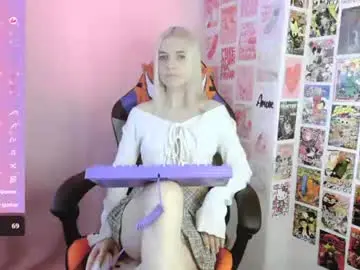Chaturbate Live Sex Cam of mailin_harrington