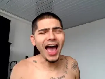 Chaturbate Adult Video Chat of skinny_badboy