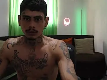 Chaturbate Sex Cam of alpha_zom