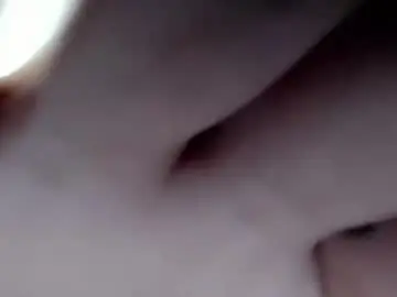 Chaturbate Live Sex Cam of andrea06121998
