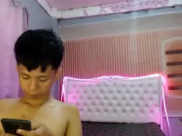 Chaturbate Watch Live Sex Cams of nerdy_nate