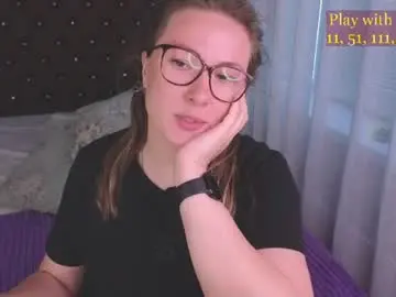 Chaturbate Live Sex Cam of cute_darina