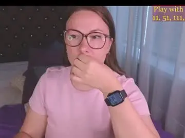 Chaturbate Watch Live Sex Cams of cute_darina