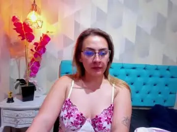 Chaturbate Best live sex cam show of meeganmonroe
