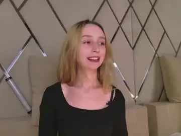 Chaturbate Live Sex Cam of sweatee_fluff